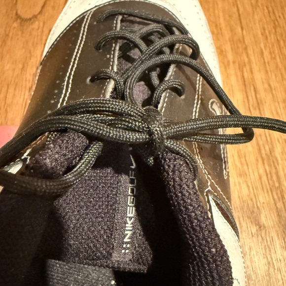 Nike Black and White Men's Golf Sneakers - Picture 6 of 9